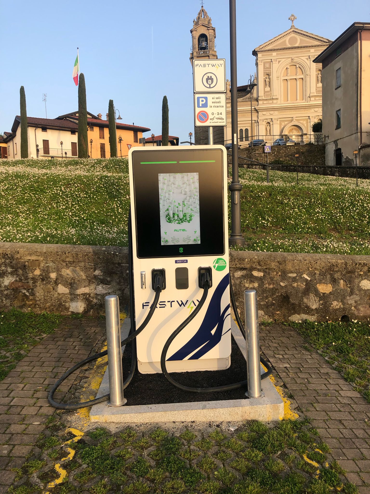 Colonnina di ricarica per auto elettriche